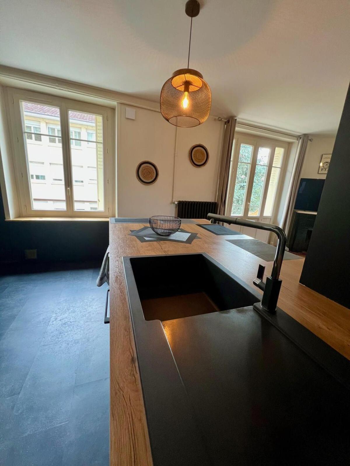 Apartment Casa Brune - T3 En Centre - Proche Gare Brive-la-Gaillarde