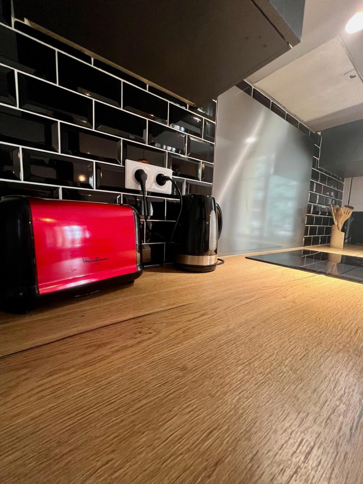 Casa Brune - T3 En Centre - Proche Gare Brive-la-Gaillarde